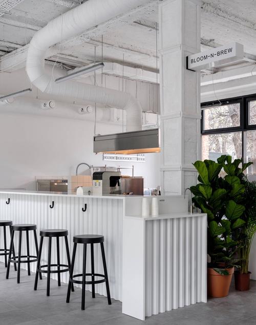 莫斯科「bloom & brew」咖啡店,由旧工厂改造而成的